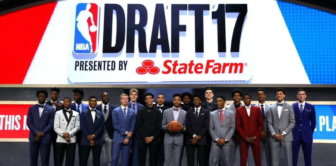 金年会体育-转折点萨克拉门托国王更衣室发声；NBA常规赛今夜攻防权衡；悬念犹存；身体对抗强度拉满的简单介绍